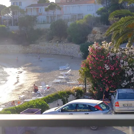 Mert Hotel Çeşme